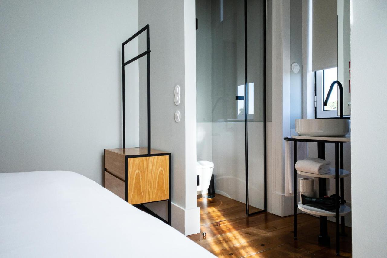 Отель A House In Estoril - Adults Only Экстерьер фото A room at the hotel